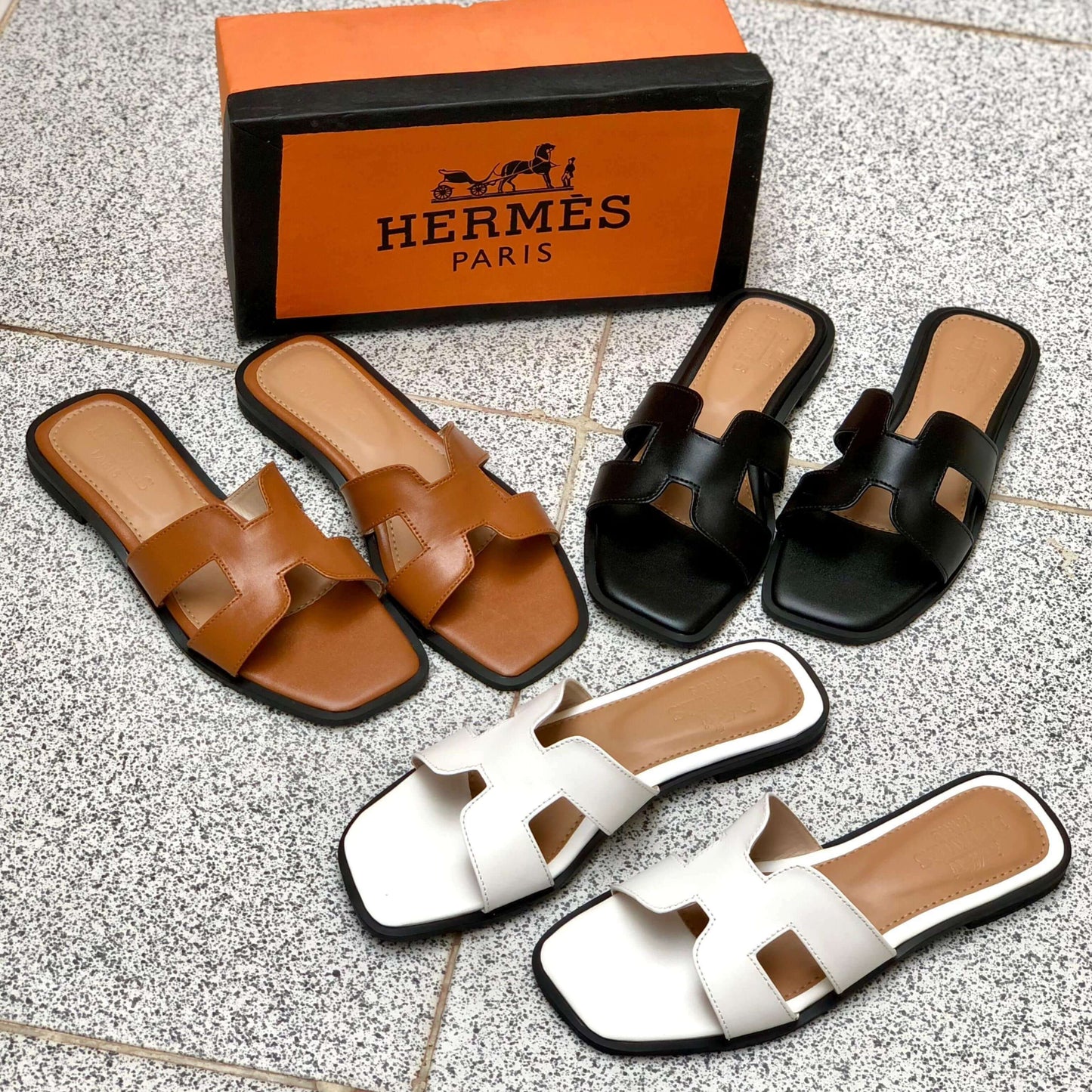 Hermès Slippers for Women (Size 36-42) – Official Model with Brand Box Grand Bazaar