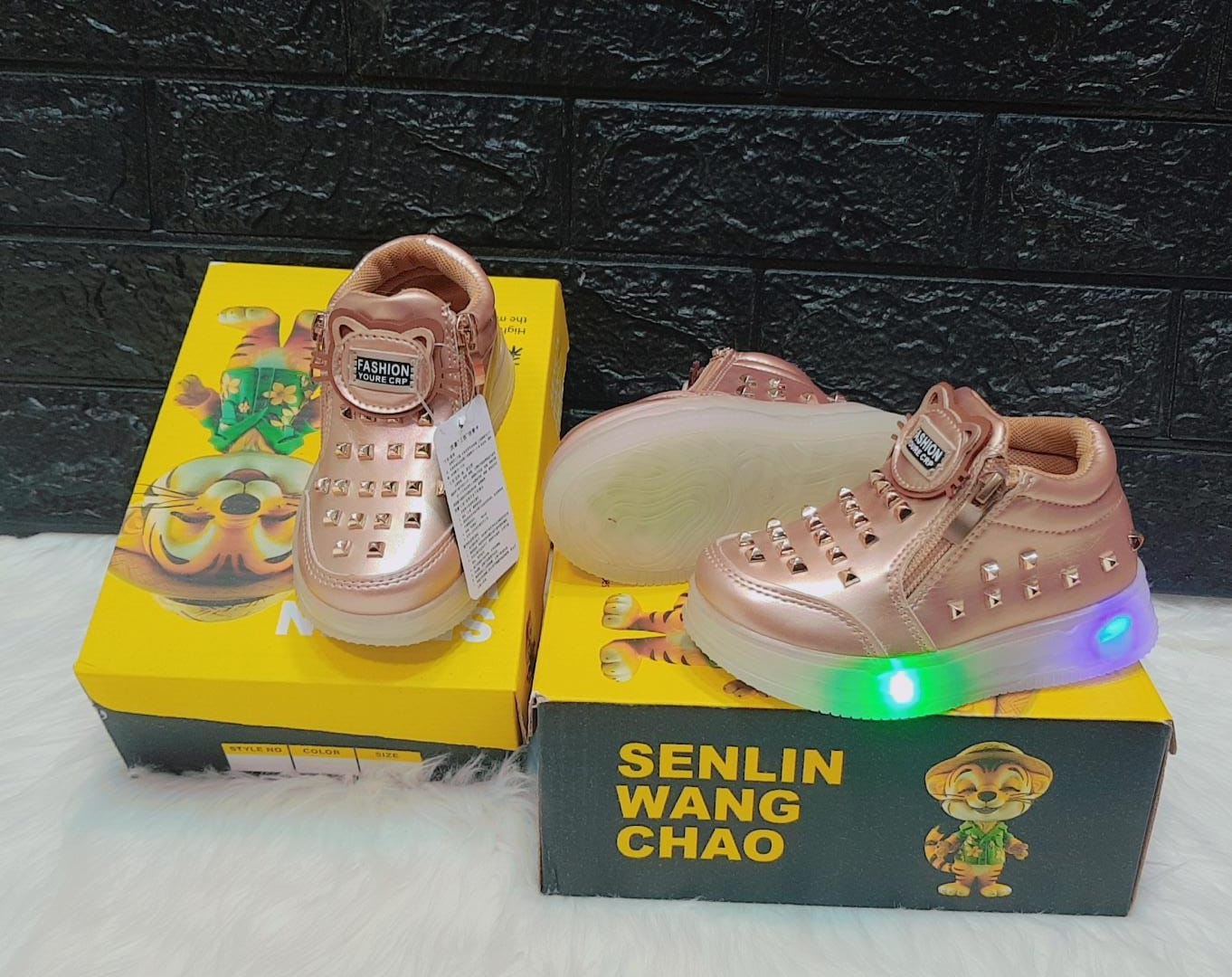 Kids&#x27; Fancy LED Light-Up Shoes for Girls Grand Bazaar